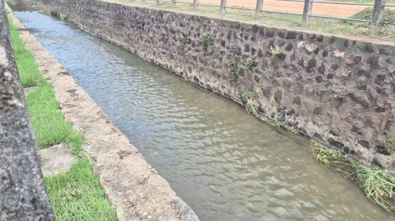 Mulher é resgatada após ser agredida e jogada em canal pelo marido em RO 20 Mulher é resgatada após ser agredida e jogada em canal pelo marido em RO
