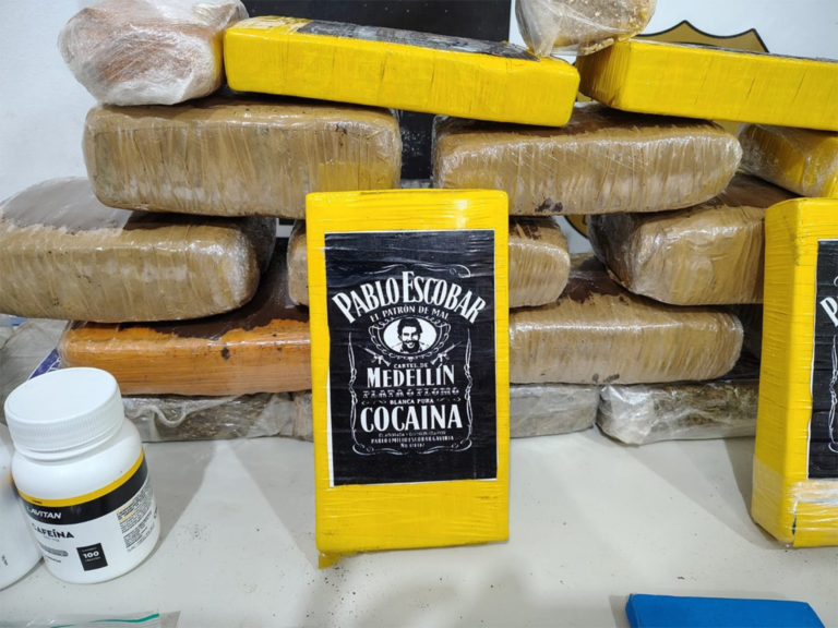 Denarc apreende 25 kg de drogas e fecha laboratório na zona leste de Porto Velho 6 Denarc apreende 25 kg de drogas e fecha laboratório na zona leste de Porto Velho