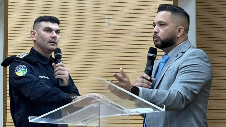 “Há provas e boletim de ocorrência”, diz vereador Fernando Silva ao citar comandante da PM em audiência 20 “Há provas e boletim de ocorrência”, diz vereador Fernando Silva ao citar comandante da PM em audiência