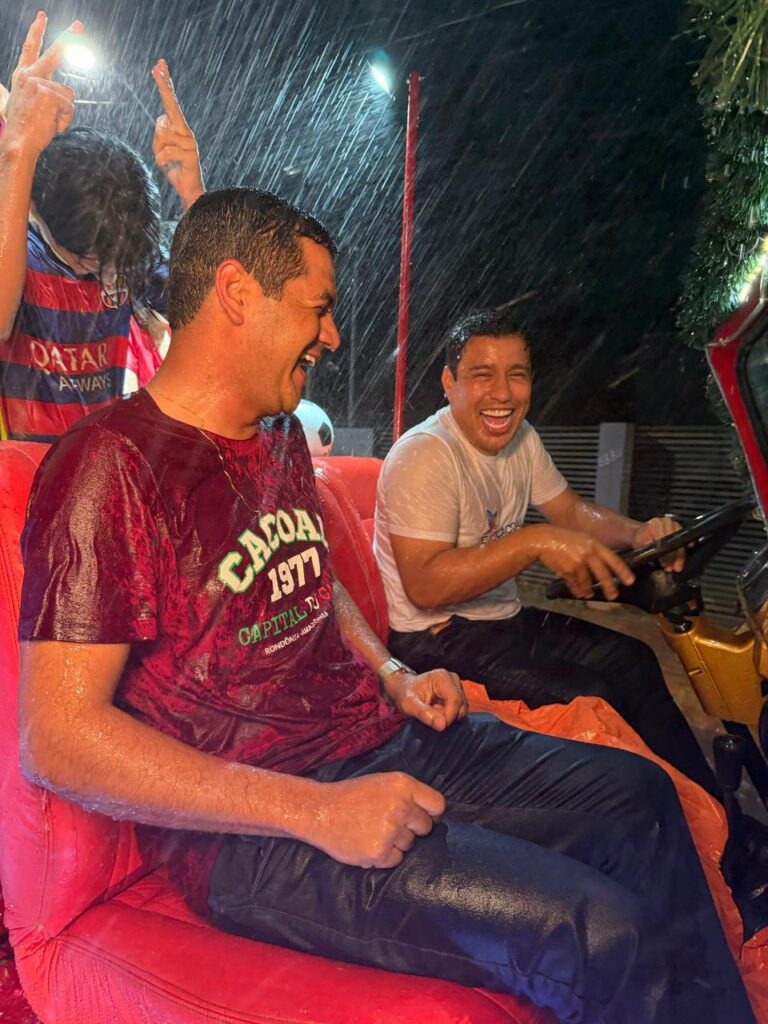 Natal que transforma: Cássio Gois leva esperança, sorrisos e alegria às crianças de Cacoal 6 Natal que transforma: Cássio Gois leva esperança, sorrisos e alegria às crianças de Cacoal