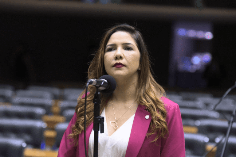 Investimento histórico: deputada federal Cristiane Lopes fortalece cafeicultura de Rondônia 14 Investimento histórico: deputada federal Cristiane Lopes fortalece cafeicultura de Rondônia