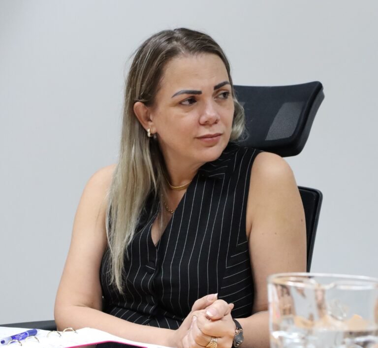 Indicação de Cláudia de Jesus solicita avanços na Policlínica de Ji-Paraná 9 Indicação de Cláudia de Jesus solicita avanços na Policlínica de Ji-Paraná