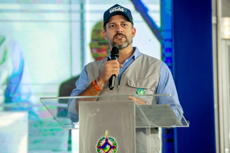 Emenda de R$ 250 mil garante bloquetes e manilhas para a cidade de Buritis 18 Emenda de R$ 250 mil garante bloquetes e manilhas para a cidade de Buritis