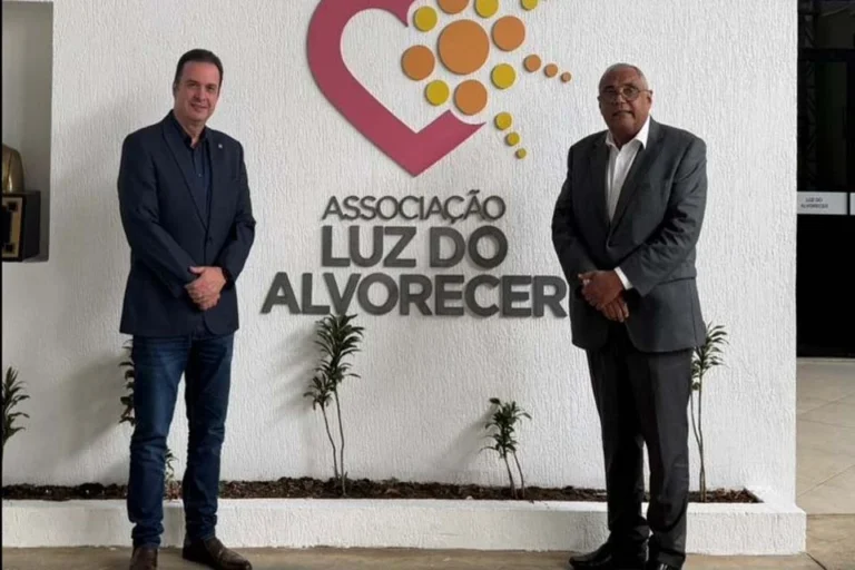 Deputado Dr. Luís do Hospital enaltece atuação da Associação Luz do Alvorecer 16 Deputado Dr. Luís do Hospital enaltece atuação da Associação Luz do Alvorecer