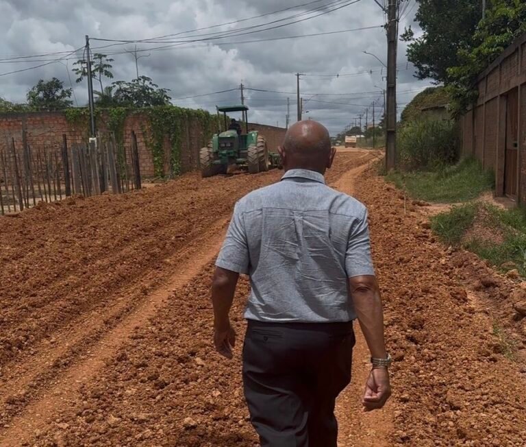 Após cobrança, Pastor Evanildo fiscaliza retomada de obras no Parque Amazônia e encontra máquinas em operação 19 Após cobrança, Pastor Evanildo fiscaliza retomada de obras no Parque Amazônia e encontra máquinas em operação