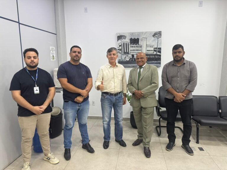 Pastor Evanildo cobra avanço na regularização da Rua Janaúra e garante evolução do processo 4 Pastor Evanildo cobra avanço na regularização da Rua Janaúra e garante evolução do processo