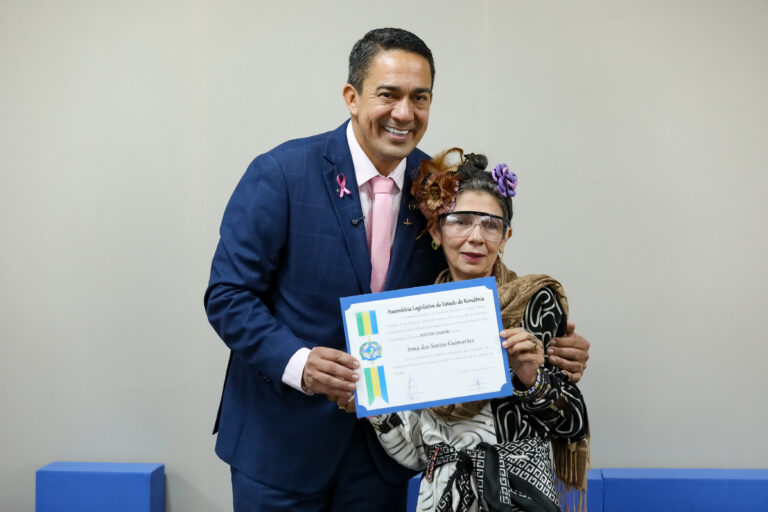 Eyder Brasil realiza 2ª edição do Mulheres Relevantes e homenageia lideranças femininas do Vale do Jamari 11 Eyder Brasil realiza 2ª edição do Mulheres Relevantes e homenageia lideranças femininas do Vale do Jamari