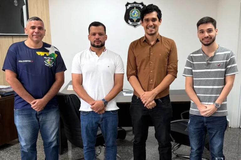 Deputado Edevaldo Neves se reúne com comissão de aprovados da Defensoria Pública de Rondônia 12 Deputado Edevaldo Neves se reúne com comissão de aprovados da Defensoria Pública de Rondônia