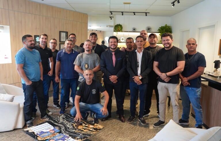 Marcelo Cruz firma parceria com socieducadores e reforça apoio à categoria 15 Marcelo Cruz firma parceria com socieducadores e reforça apoio à categoria