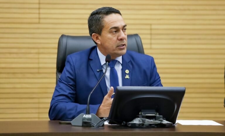 Eyder Brasil apresenta projeto para regularizar imóveis de igrejas e associações em Rondônia 15 Eyder Brasil apresenta projeto para regularizar imóveis de igrejas e associações em Rondônia
