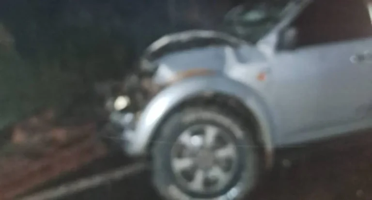 Motorista de picape fica inconsciente após colisão traseira na BR-435 5 Motorista de picape fica inconsciente após colisão traseira na BR-435