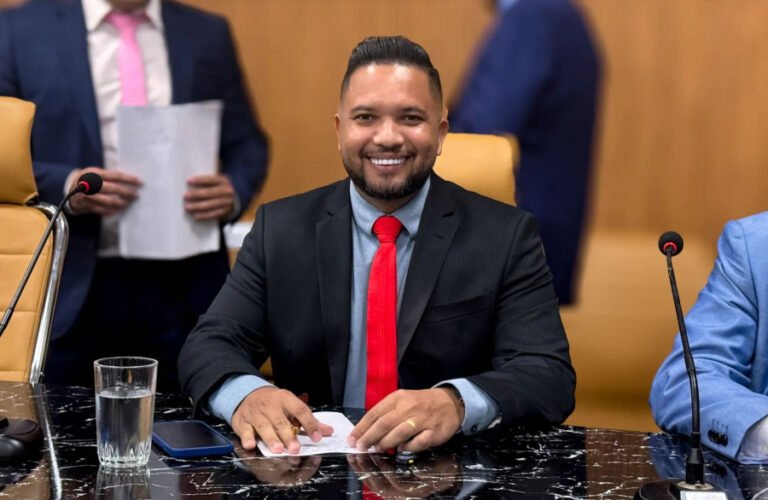 Fernando Silva intensifica fiscalização na saúde e cobra melhorias no atendimento 9 Fernando Silva intensifica fiscalização na saúde e cobra melhorias no atendimento
