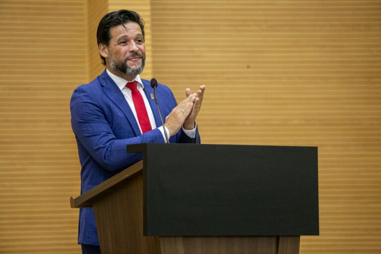 Lei de autoria de Delegado Camargo institui o Dia Estadual da Polícia Judicial em RO 12 Lei de autoria de Delegado Camargo institui o Dia Estadual da Polícia Judicial em RO