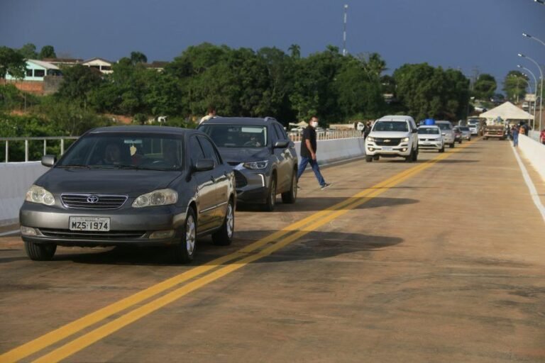 Cláudia de Jesus acompanha pedido para construção da ponte da Linha 106 junto ao DER 20 Cláudia de Jesus acompanha pedido para construção da ponte da Linha 106 junto ao DER