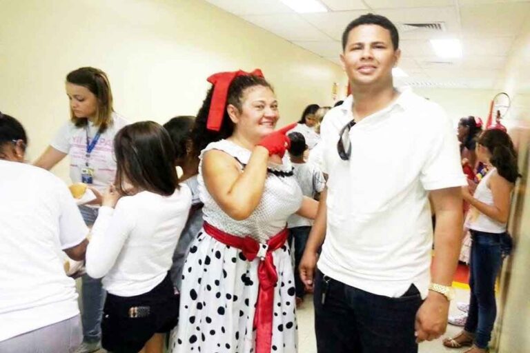 Pré-candidato Samuel Costa presta homenagem à professora Graça Pimenta e às mães que transformam luta em esperança 15 Pré-candidato Samuel Costa presta homenagem à professora Graça Pimenta e às mães que transformam luta em esperança