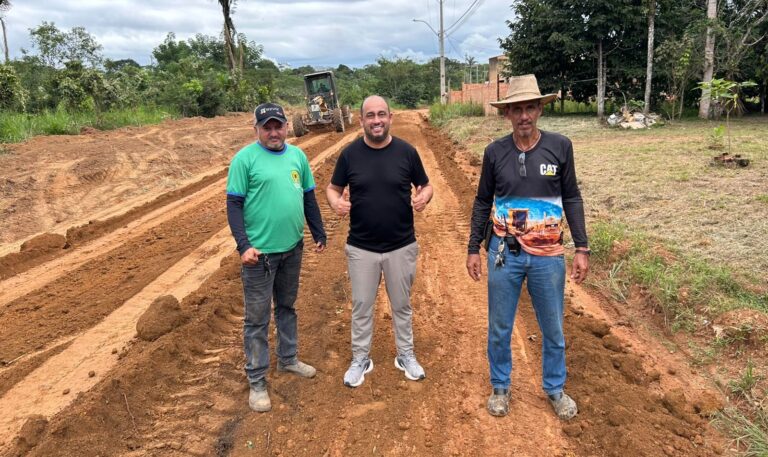 Vereador Wanoel Martins acompanha obras de patrolamento e encascalhamento no Ramal São Sebastião 18 Vereador Wanoel Martins acompanha obras de patrolamento e encascalhamento no Ramal São Sebastião