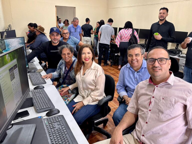 Inédito: deputada federal Cristiane Lopes entrega Centro de Capacitação Tecnológica em Candeias do Jamari (RO) 16 Inédito: deputada federal Cristiane Lopes entrega Centro de Capacitação Tecnológica em Candeias do Jamari (RO)