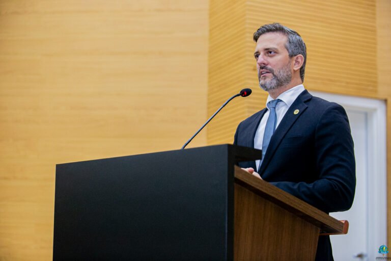 Delegado Lucas destaca entrega de mais de 4 mil kits escolares na região de Buritis 15 Delegado Lucas destaca entrega de mais de 4 mil kits escolares na região de Buritis