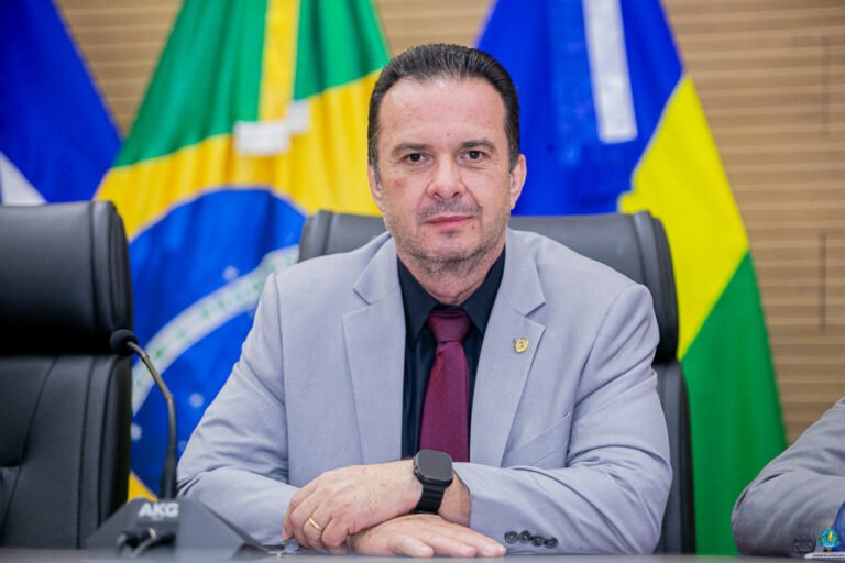 Luís do Hospital assegura R$ 1,2 milhão para construção de pista de caminhada em Jaru 20 Luís do Hospital assegura R$ 1,2 milhão para construção de pista de caminhada em Jaru