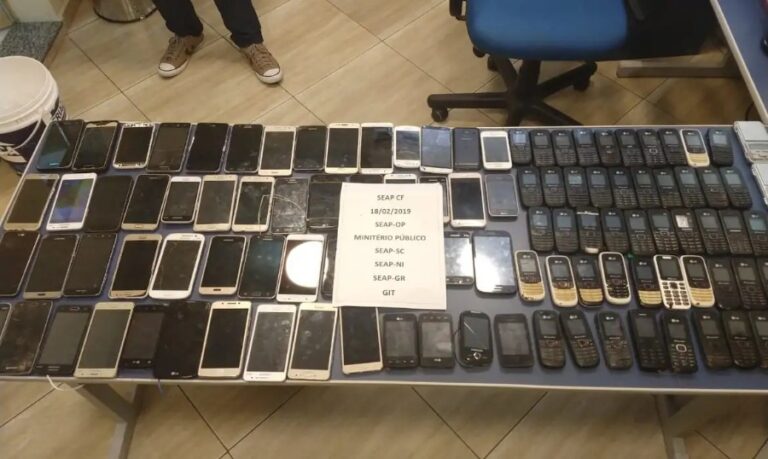 Governo cria banco de dados para reunir informações de celulares roubados 15 Governo cria banco de dados para reunir informações de celulares roubados