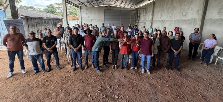 Cláudia de Jesus participa da entrega de barracão da Asprusa em Teixeirópolis viabilizado com investimento superior a R$ 287 mil 20 Cláudia de Jesus participa da entrega de barracão da Asprusa em Teixeirópolis viabilizado com investimento superior a R$ 287 mil