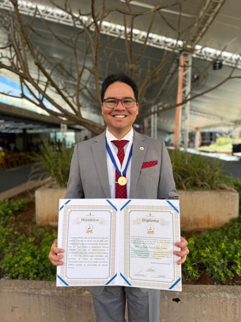 Advogado rondoniense Marcelo Barrozo é homenageado em Brasília com a Medalha Mérito Líder Comunitário 3 Advogado rondoniense Marcelo Barrozo é homenageado em Brasília com a Medalha Mérito Líder Comunitário