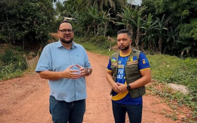 Vereador Fernando Silva reforça pedido de asfaltamento para a Rua Canhoto da Paraíba, no bairro Nacional 9 Vereador Fernando Silva reforça pedido de asfaltamento para a Rua Canhoto da Paraíba, no bairro Nacional