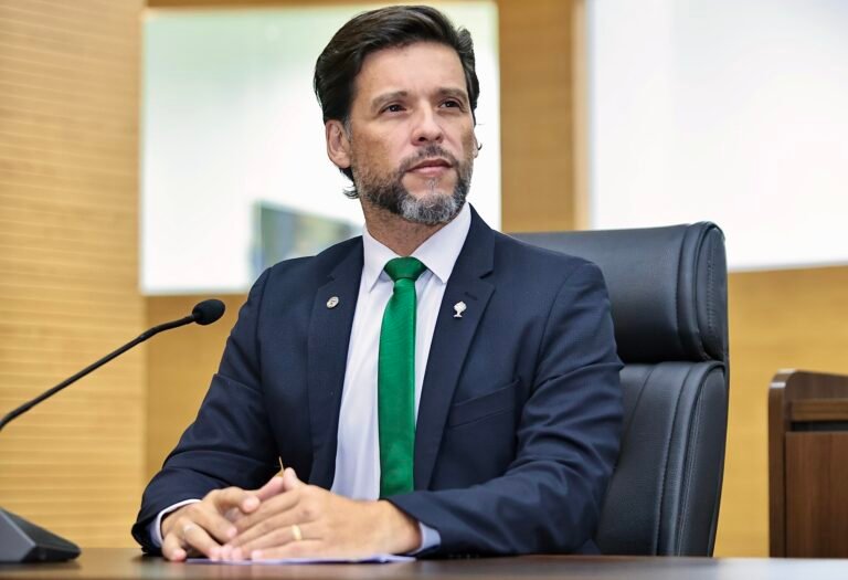 Aprovado projeto de Delegado Camargo que garante aos pais o direito de decidir sobre atividades de gênero nas escolas 6 Aprovado projeto de Delegado Camargo que garante aos pais o direito de decidir sobre atividades de gênero nas escolas
