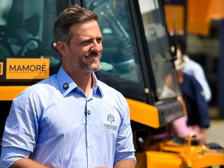 Recurso na conta: R$ 1,2 milhão em emenda do deputado Delegado Lucas garante novos implementos agrícolas para Buritis 16 Recurso na conta: R$ 1,2 milhão em emenda do deputado Delegado Lucas garante novos implementos agrícolas para Buritis