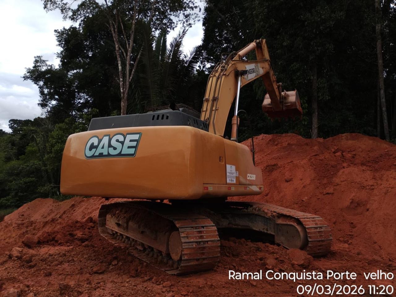 dffe53f6-753f-44d7-b512-bb9eaf729e38 Pastor Evanildo acompanha obra definitiva no Ramal Conquista e destaca solução para garantir trafegabilidade