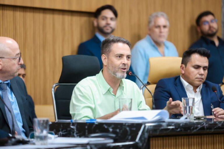 PARA 2027 – Câmara aprova LDO de Léo Moraes que prevê concursos e equilíbrio fiscal 18 PARA 2027 – Câmara aprova LDO de Léo Moraes que prevê concursos e equilíbrio fiscal
