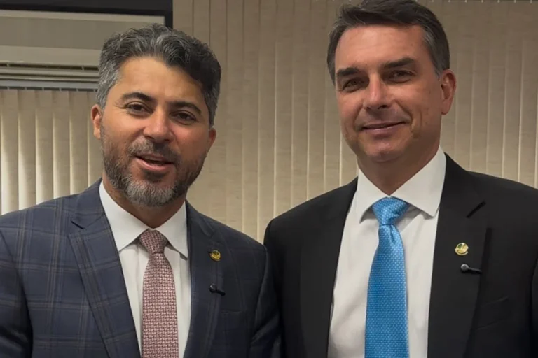 Flávio Bolsonaro destaca Marcos Rogério e defende parceria com Rondônia 11 Flávio Bolsonaro destaca Marcos Rogério e defende parceria com Rondônia