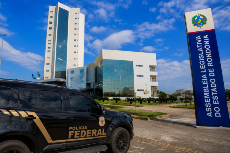 OPERAÇÃO REDUTO - PF não encontrou dinheiro em buscas realizadas em Rondônia; apreensão em espécie ocorreu apenas em Manaus 20 OPERAÇÃO REDUTO - PF não encontrou dinheiro em buscas realizadas em Rondônia; apreensão em espécie ocorreu apenas em Manaus