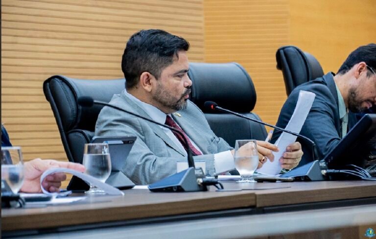 Deputado Jesuíno Boabaid cobra transparência e exige acesso a processos sobre redistribuição do efetivo da PM e Bombeiros de Rondônia 18 Deputado Jesuíno Boabaid cobra transparência e exige acesso a processos sobre redistribuição do efetivo da PM e Bombeiros de Rondônia