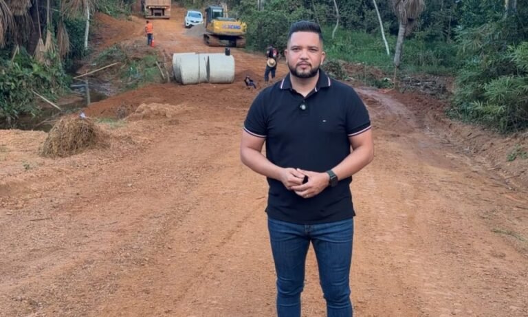 MELHORIAS – Vereador Fernando Silva acompanha início de obras de drenagem no bairro Nacional 9 MELHORIAS – Vereador Fernando Silva acompanha início de obras de drenagem no bairro Nacional