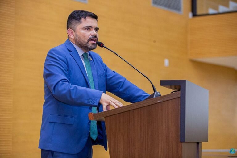 Deputado Jesuíno Boabaid propõe parcelamento das férias para policiais militares de Rondônia 17 Deputado Jesuíno Boabaid propõe parcelamento das férias para policiais militares de Rondônia