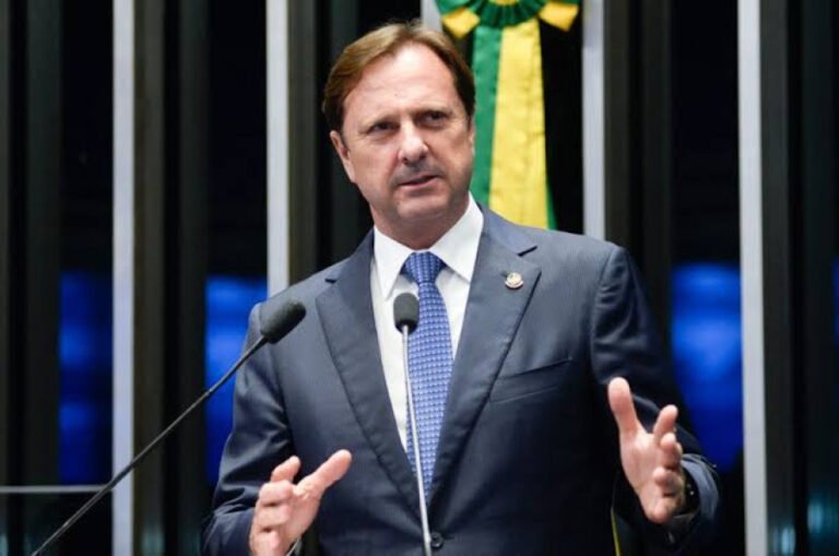 Reviravolta no TSE mantém Acir Gurgacz no jogo e embaralha disputa milionária pelo Senado em Rondônia 1 Reviravolta no TSE mantém Acir Gurgacz no jogo e embaralha disputa milionária pelo Senado em Rondônia
