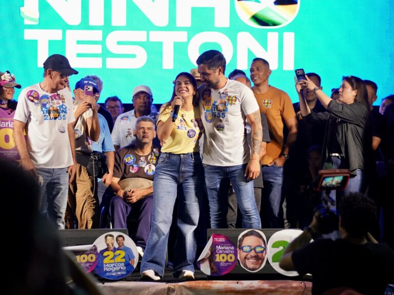 Ouro Preto reúne mil pessoas em noite de apoio a Mariana Carvalho 2 Ouro Preto reúne mil pessoas em noite de apoio a Mariana Carvalho