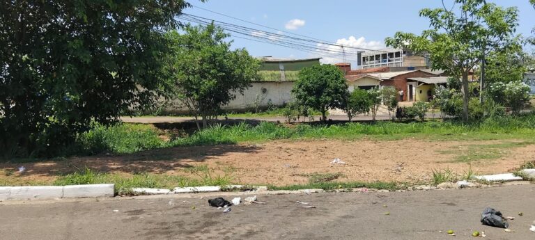 Vereador Léo Alencar solicita limpeza urbana na Rua Salgado Filho para garantir saúde e segurança no São João Bosco 1 Vereador Léo Alencar solicita limpeza urbana na Rua Salgado Filho para garantir saúde e segurança no São João Bosco