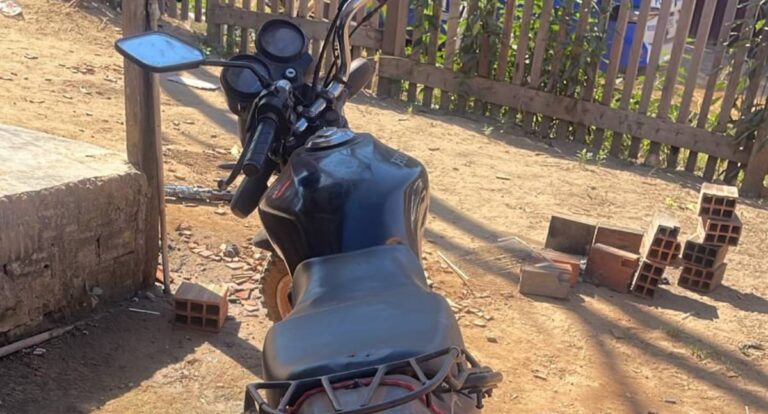 Motoneta furtada em frente a residência é recuperada pela Polícia Militar em RO 10 Motoneta furtada em frente a residência é recuperada pela Polícia Militar em RO