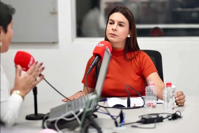 "Serei a mesma voz que fui como deputada": Na CBN, Mariana Carvalho aponta suas prioridades para o Senado 20 "Serei a mesma voz que fui como deputada": Na CBN, Mariana Carvalho aponta suas prioridades para o Senado