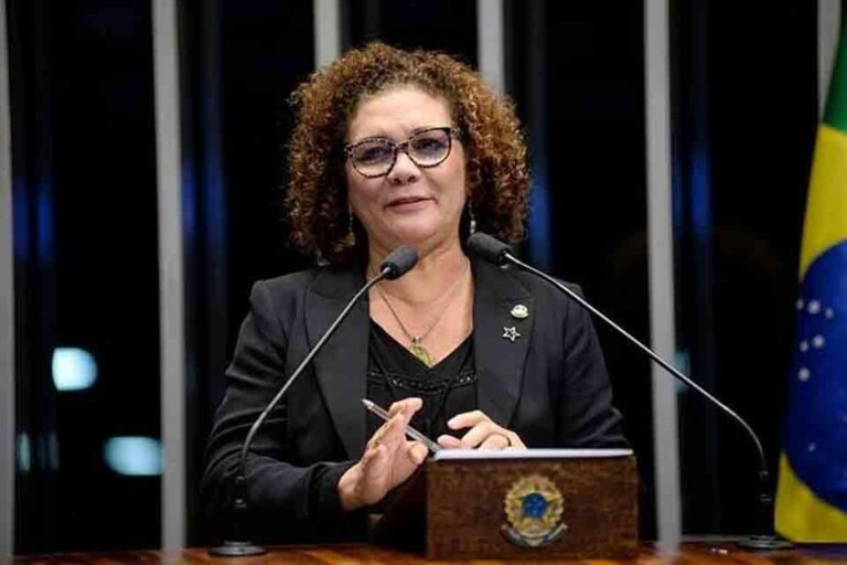 MAL FOI ELEITA — Fátima Cleide provoca reação da Polícia Militar e enfrenta onda de críticas em Rondônia 10 MAL FOI ELEITA — Fátima Cleide provoca reação da Polícia Militar e enfrenta onda de críticas em Rondônia