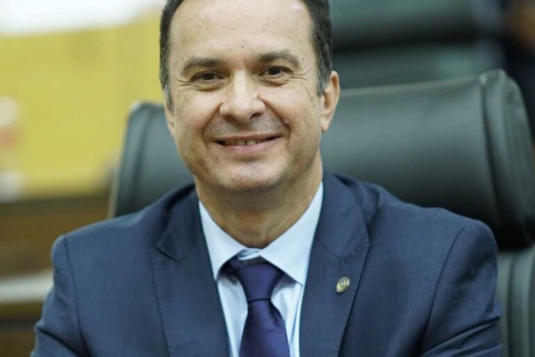 Da saúde à educação, leis de Dr. Luís do Hospital trazem benefícios aos rondonienses 17 Da saúde à educação, leis de Dr. Luís do Hospital trazem benefícios aos rondonienses